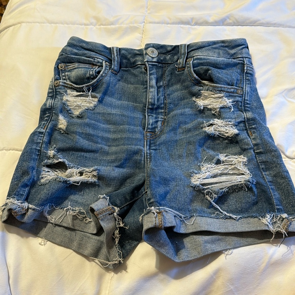 American Eagle ripped jean shorts